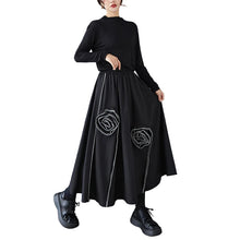 Load image into Gallery viewer, OUTLINE ROSETTE SKIRT