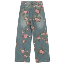 Load image into Gallery viewer, HANA STRIKE JEANS