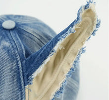 Load image into Gallery viewer, DENIM EARFRAME CAP