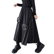 Load image into Gallery viewer, OUTLINE ROSETTE SKIRT