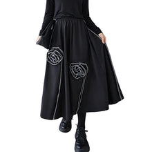 Load image into Gallery viewer, OUTLINE ROSETTE SKIRT