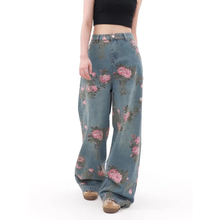 Load image into Gallery viewer, HANA STRIKE JEANS