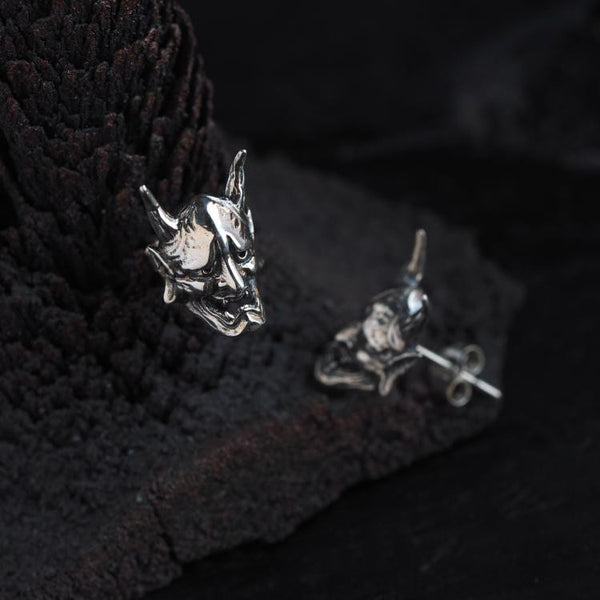 HANNYA WHISPERS EARRINGS hover image